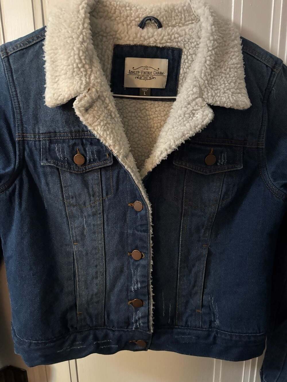 Ashley Vintage Charm Sherpa Lined Distressed Denim Jacket Size L